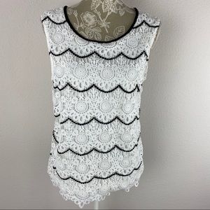 FYLO white black crochet tank top medium